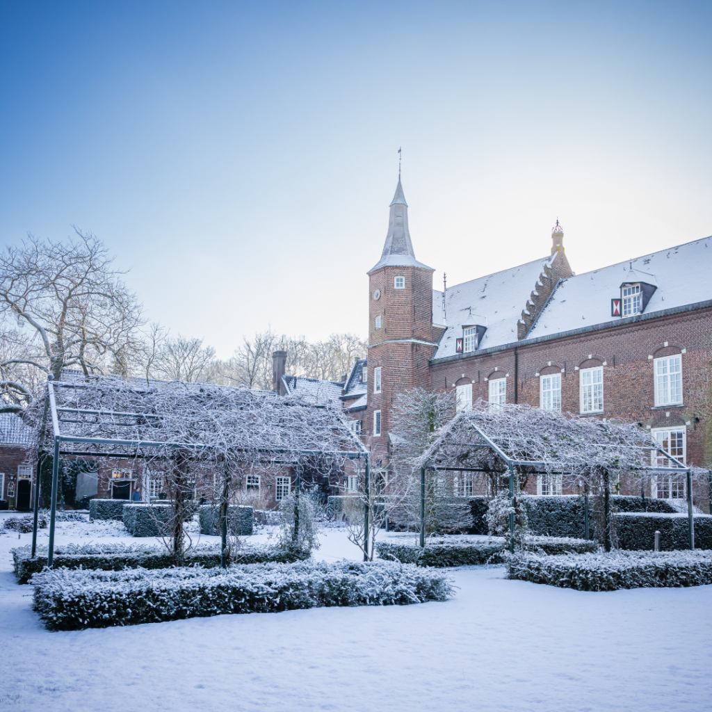 Tuin in de sneeuw kasteel maurick