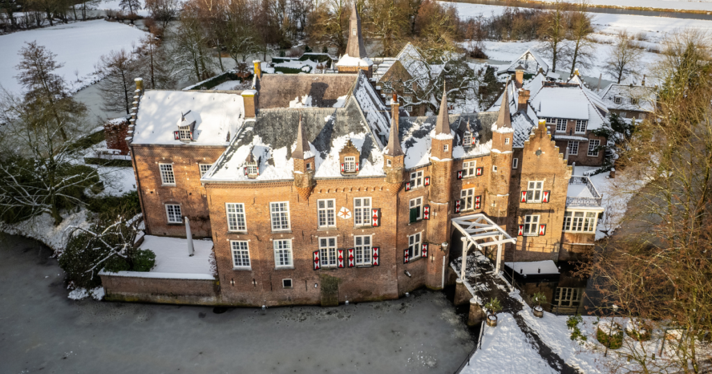 kasteel maurick in de sneeuw