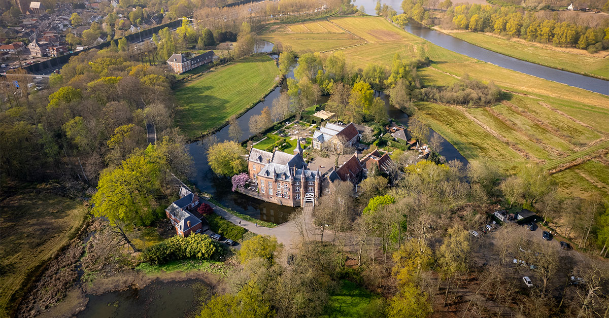 Kasteel Maurick als trouwlocatie als bovenaanzicht